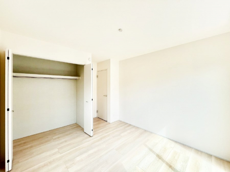 �Q���@�g���₷���`�Ńx�b�g��Ƌ�̒u�����ɂ����邱�Ƃ�����܂���B   