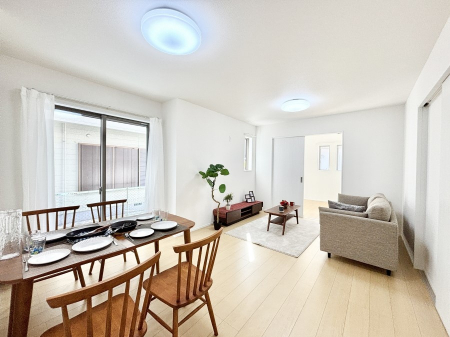 ���̑����ρ@�Ƒ������R�ƏW�܂�e���̃X�y�[�X�ɂȂ肻��  