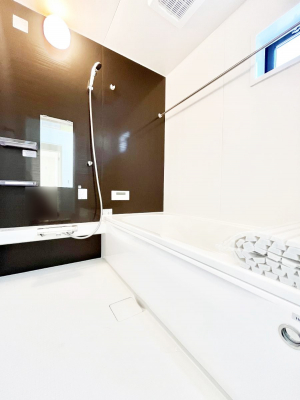 �����@����̔�������Ă���閾�邢�������̂���o�X���[��