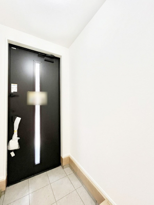 ���ց@�K���X�X���b�g�̓��������փh�A�������Ɍ���͂��Ă���܂�