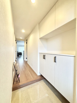 ���̑����ρ@�����Ղ���[�ł���V���[�Y�{�b�N�X�ŉƑ��S���̌C���A���ւ�������B  