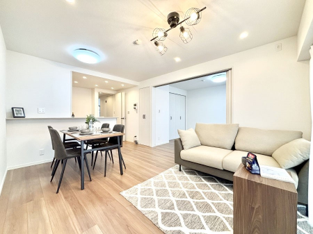 ���r���O�@�������������͋C�̂k�c�j�͉Ƒ��݂�Ȃ̉��K���