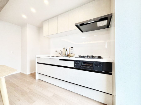 �L�b�`���@�������������I�ɁA�y�����I�V�X�e���L�b�`��