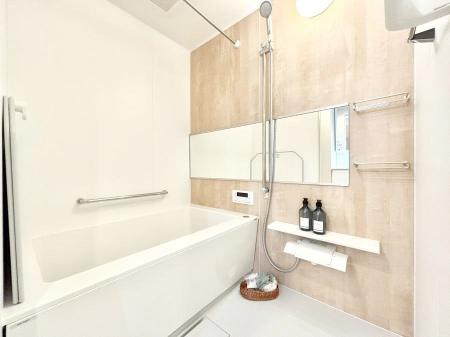 �����@����̔�������Ă���閾�邢�������̂���o�X���[��  