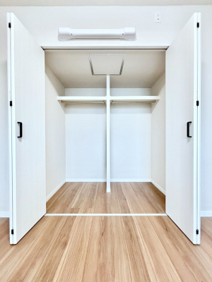 ���[�@�m���N���[�[�b�g�B���s��������̂Ō���̈ߗނ�����������[�ł��܂��B