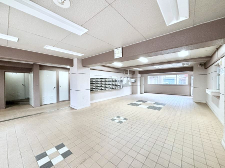 �G���g�����X�@�������������͋C�̃G���g�����X