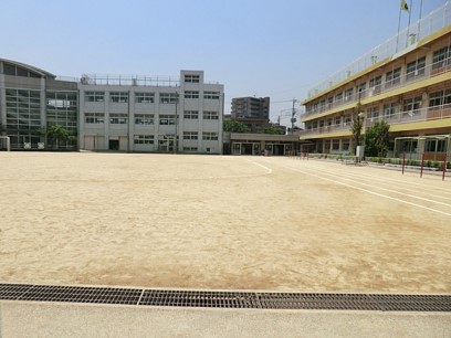 ���ӊ��@���w�Z 850m ����s���������w�Z