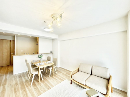 ���r���O�@�������������͋C�̂k�c�j�͉Ƒ��݂�Ȃ̉��K���