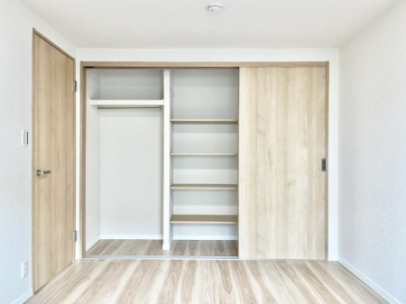 ���[�@�����Ղ�̎��[�X�y�[�X�ł��ł��Z��Ԃ��X�b�L���ۂĂ���