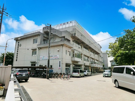 ���ӊ��@���w�Z 900m �����s�����R���w�Z