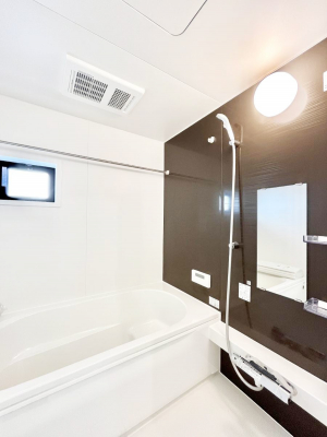 �����@����̔�������Ă���閾�邢�������̂���o�X���[��