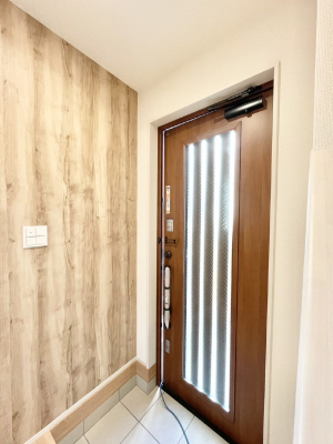 ���ց@�K���X�X���b�g�̓��������փh�A�������Ɍ���͂��Ă���܂�