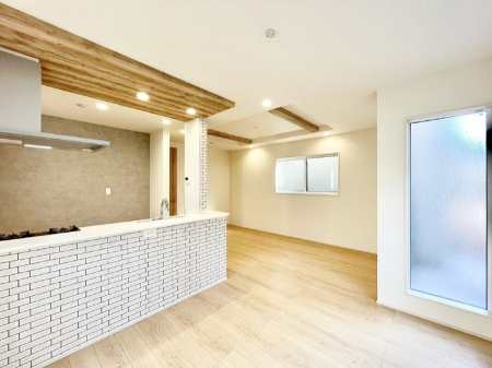 ���̑����ρ@�Ƒ������R�ƏW�܂�e���̃X�y�[�X�ɂȂ肻��