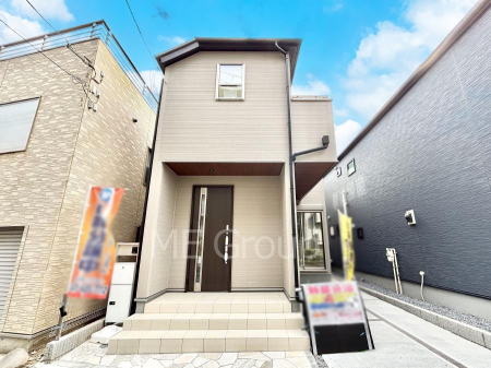 ���n�O�ώʐ^�@�������ꂽ�O�ρA�㎿�ȏZ��Ԃ��L���鎺���͉i�����S���ĉ߂�����Z���ł��B 