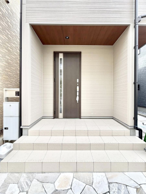 ���ց@��؂ȉƑ��A���q���o�}���錺�ցB