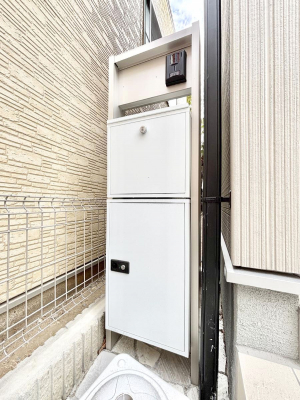 ���̑��@�V���v���f�U�C���̃|�X�g�B