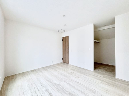 �Q���@�E�H�[�N�C���N���[�[�b�g�����邨�����B�G�߂��Ƃ̓���ւ����s�v�ŕ֗��ł��I