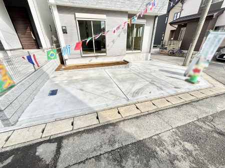 �@�����Ɍ������Ȃ����ԃX�y�[�X�B