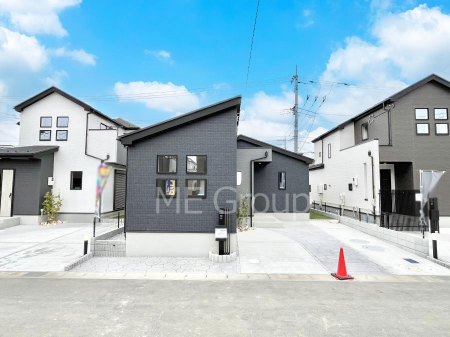 ���n�O�ώʐ^�@�������ꂽ�O�ρA�㎿�ȏZ��Ԃ��L���鎺���͉i�����S���ĉ߂�����Z���ł��B 