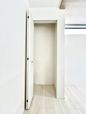 ���̑����ρ@�L�b�`���ɂ̓p���g���[�I�H�ނ̃X�g�b�N�͂������A���p�i�̎��[�Ȃǎg�����͂��낢��I