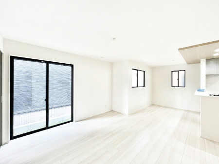 ���̑����ρ@���邢�z���������A�����̕��͋C�ɖ��������_�C�j���O�B   