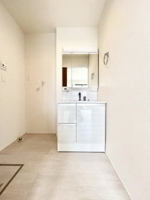 ���ʑ�E���ʏ��@�傫�����₷���O�ʋ��Ő�����������ʑ�́A�g�����Ȃ݃`�F�b�N�┧�̂������ɂ������߂ł��B 