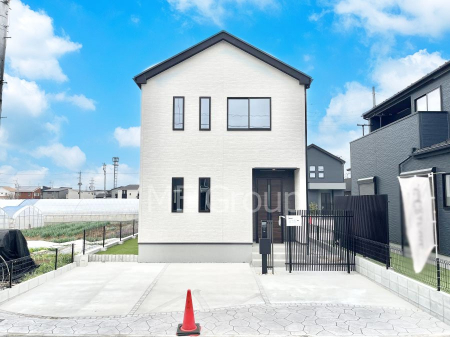 ���n�O�ώʐ^�@�������ꂽ�O�ρA�㎿�ȏZ��Ԃ��L���鎺���͉i�����S���ĉ߂�����Z���ł��B 