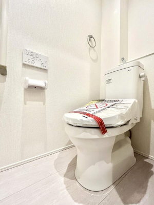 �g�C���@�g�C����1�K��2�K���ꂼ��ɔz�u����Ă��ĂƂĂ��֗��ł��B 