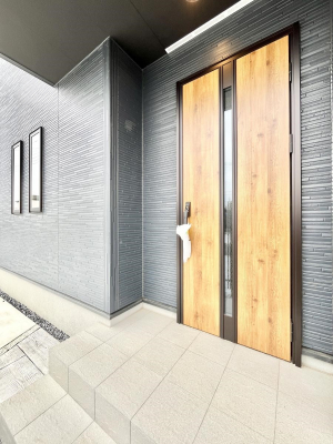 ���ց@��؂ȉƑ��A���q���o�}���錺�ցB