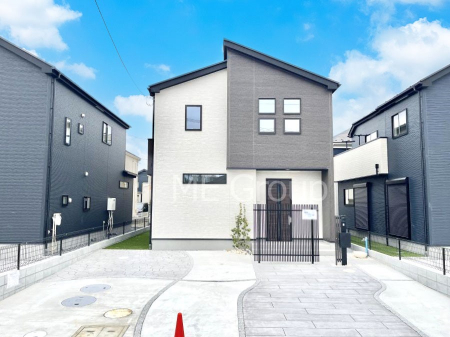 ���n�O�ώʐ^�@�������ꂽ�O�ρA�㎿�ȏZ��Ԃ��L���鎺���͉i�����S���ĉ߂�����Z���ł��B 