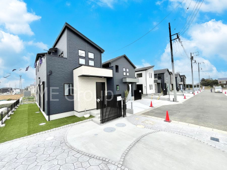 ���n�O�ώʐ^�@�O�ʓ��H�͂�����Ɛ�������Ă��܂�  