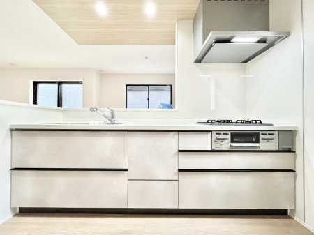 �L�b�`���@�������������I�ɁA�y�����I�V�X�e���L�b�`��