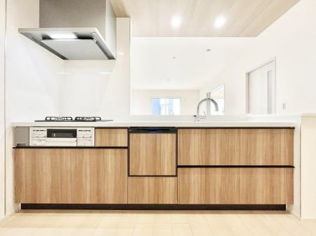 �L�b�`���@�������������I�ɁA�y�����I�V�X�e���L�b�`��