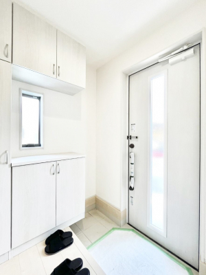 ���ց@���ʔ��͂��Ƒ��̎ʐ^��G�߂̃C���e���A�ŏ���I�Ƃ��ĉ��o�ł��܂�