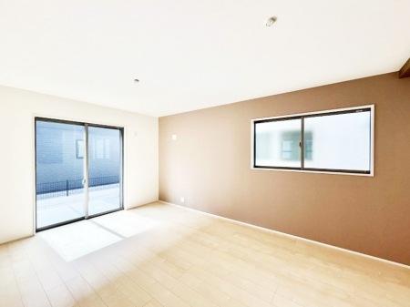 ���r���O�@�傫�ȑ����炽���Ղ�̗z���ƕ����������郊�r���O