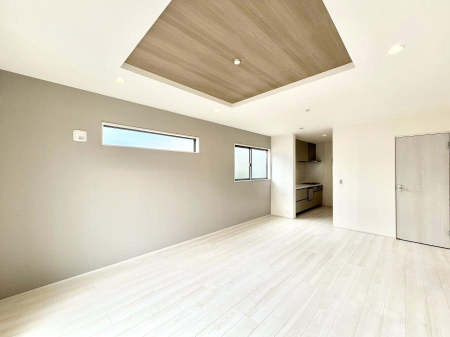 ���r���O�@�������������͋C�̂k�c�j�͉Ƒ��݂�Ȃ̉��K���  