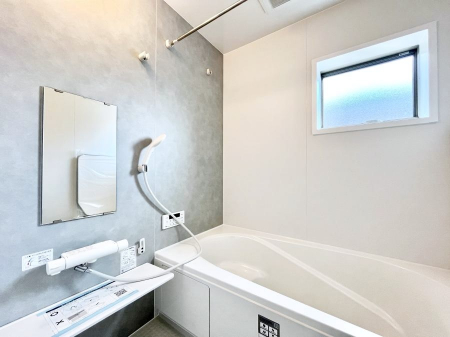 �����@����̔�������Ă���閾�邢�������̂���o�X���[��