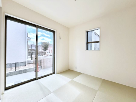 ���̑����ρ@�_�炩����̋�Ԃ́A���q�l�̗V�я�◈�q���̂����ĂȂ��̏ꏊ�Ƃ��ďd�󂵂܂��B 