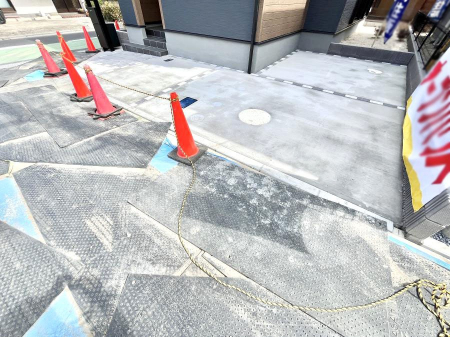 �@�����Ɍ������Ȃ����ԃX�y�[�X�B