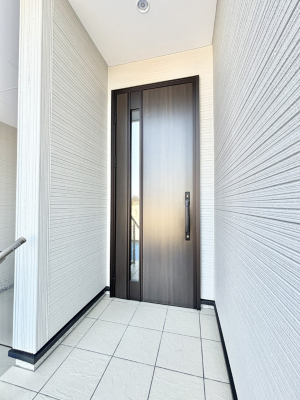 ���ց@��؂ȉƑ��A���q���o�}���錺�ցB