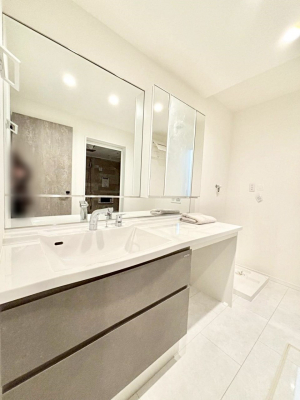 ���ʑ�E���ʏ��@���q���񂪂������A��􂢂����ł��Ă��ꂻ���Ȑ��ʏ��I