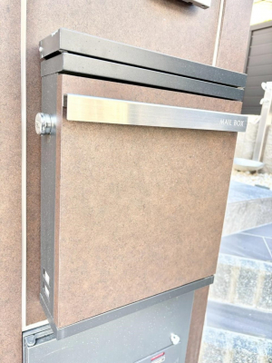 ���̑��@�V���v���f�U�C���̃|�X�g�B