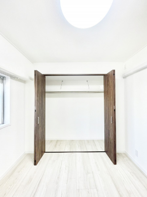 ���[�@�����Ղ�̎��[�X�y�[�X�ł��ł��Z��Ԃ��X�b�L���ۂĂ���