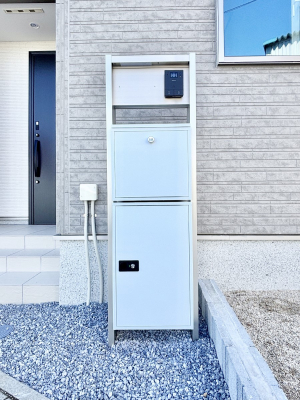 ���̑��@�\�D�E�C���^�[�z���E�|�X�g�E��z�a�n�w���ЂƂɏW��B�G���g�����X�ɂȂ��ރV���v���f�U�C���B�@