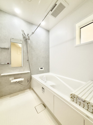 �����@����̔�����₷��؂ȃo�X�^�C���B�������Ƃ����C���y����Ŕ����Ƃ肽���ł��ˁI  