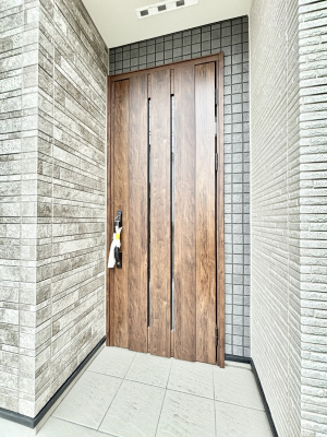 ���ց@�Z�܂��̊�����o����A���փh�A�B 