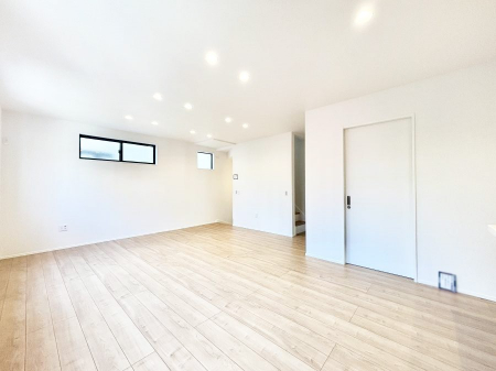 ���̑����ρ@���邢�z���������A�����̕��͋C�ɖ��������_�C�j���O�B   