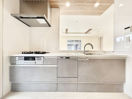 �L�b�`���@�������������I�ɁA�y�����I�V�X�e���L�b�`��  