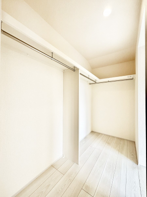 ���̑��@�ߗނ��n���K�[�Ɋ|�����܂܎��[�ł���WIC�B�ߗނ̐������ڂ����₷���ĕ֗��ł��I