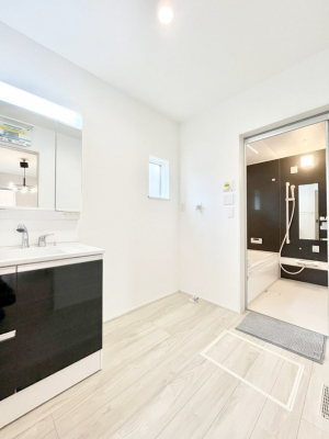 ���̑��@�������̂��郉���h���[�X�y�[�X